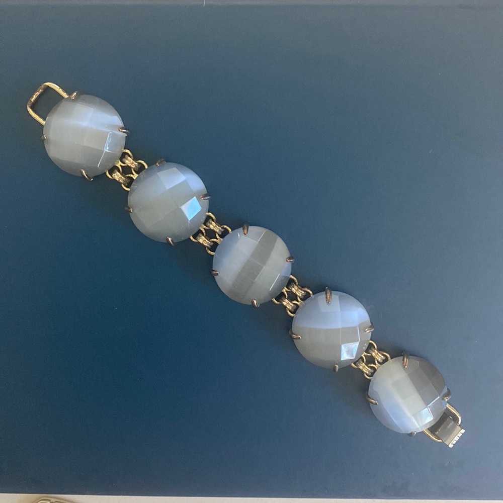 Kendra Scott Bracelet- Smokey stones, intricate gold back.